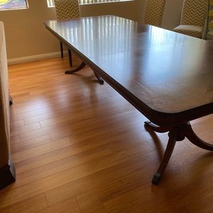 Dining room table